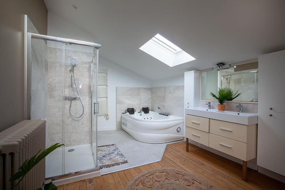 Confidences Escale A Brissac Bed & Breakfast Luaran gambar