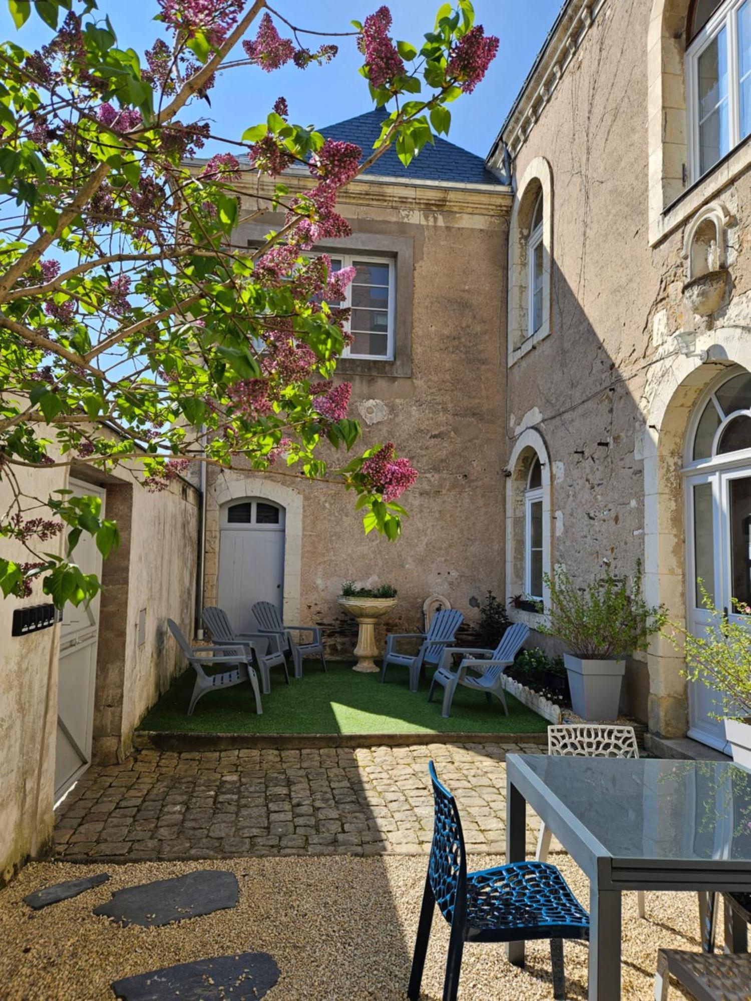 Confidences Escale A Brissac Bed & Breakfast Luaran gambar